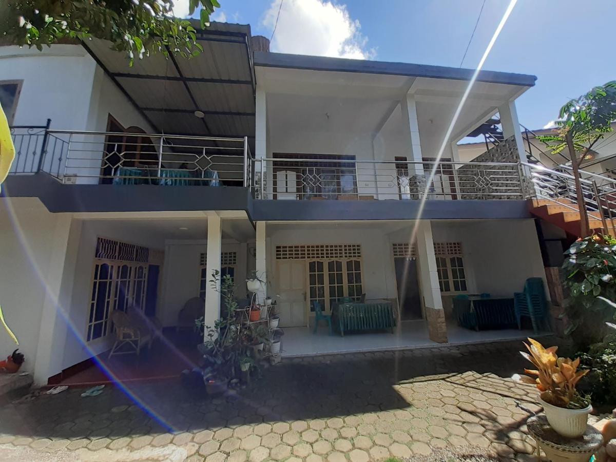Riana'S Homestay รานเตเปา ภายนอก รูปภาพ
