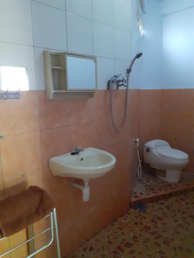 Riana'S Homestay รานเตเปา ภายนอก รูปภาพ