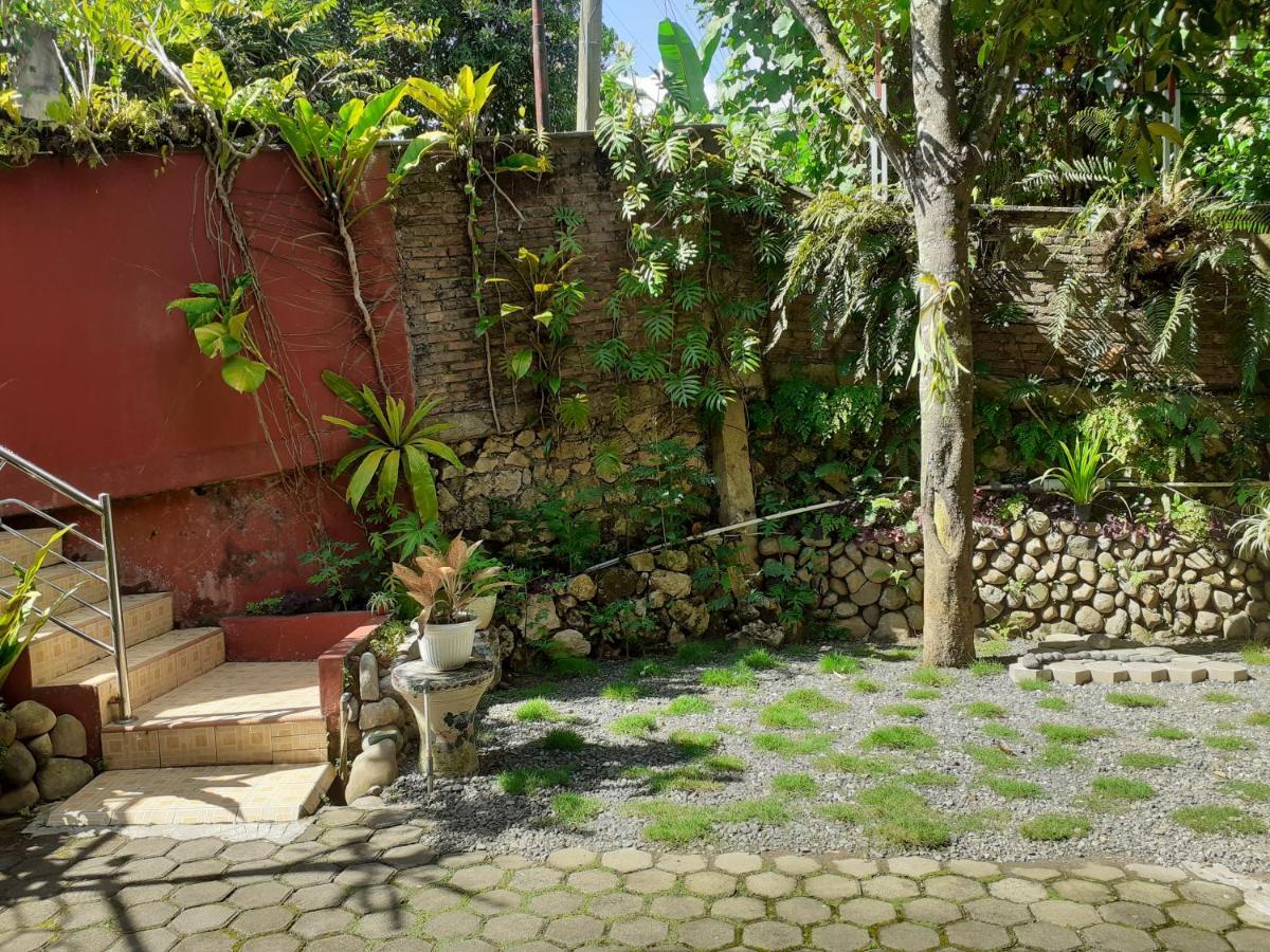 Riana'S Homestay รานเตเปา ภายนอก รูปภาพ